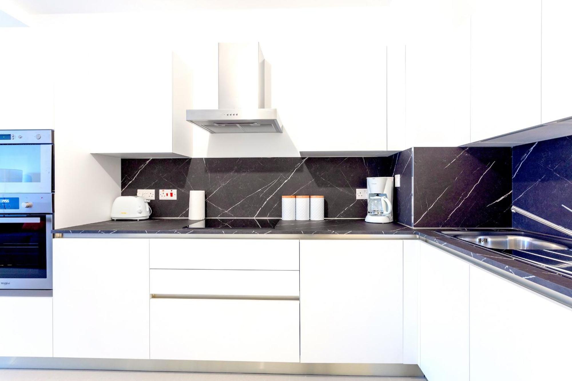 Saint Julian'S - Seafront Cityapartmentstay Buitenkant foto
